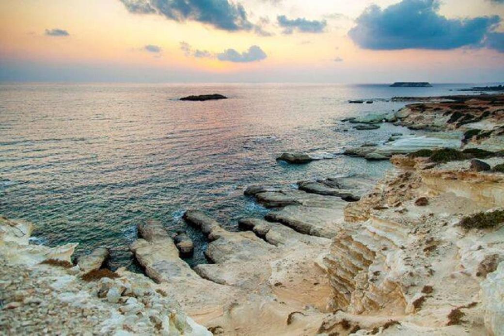 2 Bedroom Townhouse, Close To Paphos Harbour, Use Of Onsite Facilities Kültér fotó